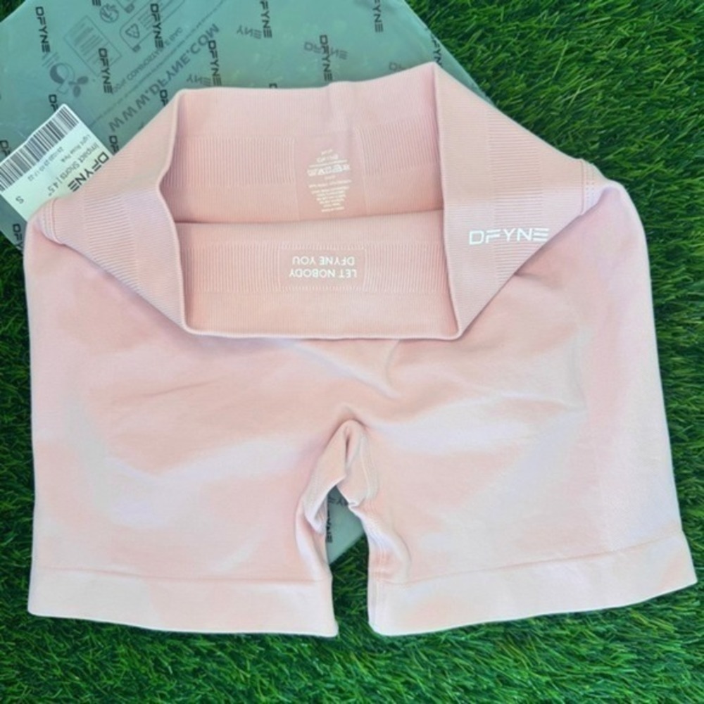 Dfyne impact shorts 4.5" light rose pink small - Picture 3 of 5